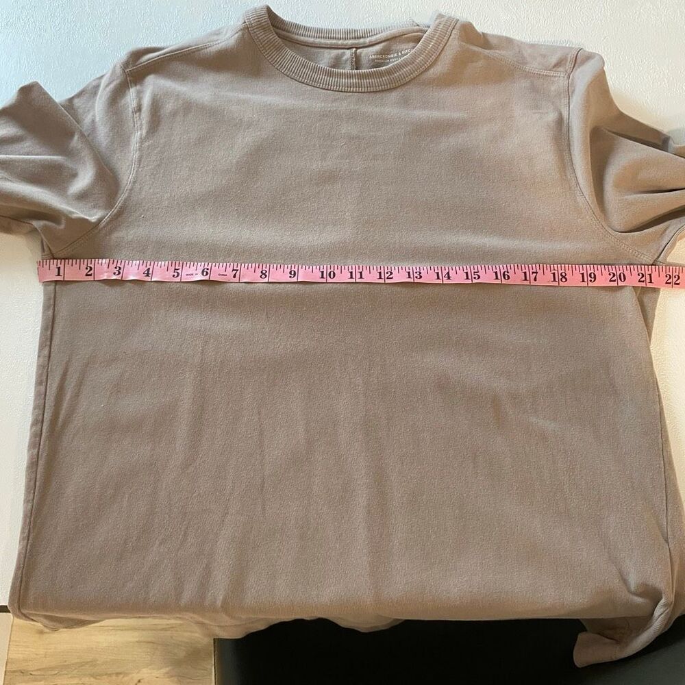 Abercrombie & Fitch Premium Essentials Tan Long Sleeve Crewneck Shirt Men’s XS - Picture 4 of 6